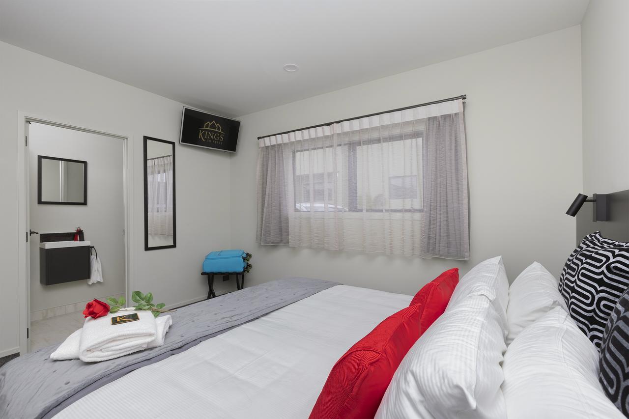 Kings On Peace Motel Rotorua Bagian luar foto